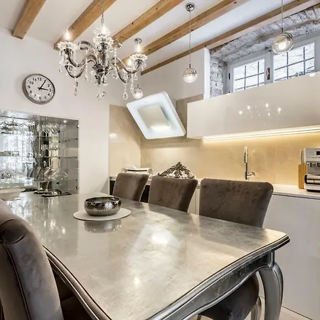 Berislavic Palace Apartamento