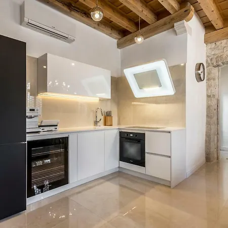 Berislavic Palace * Trogir