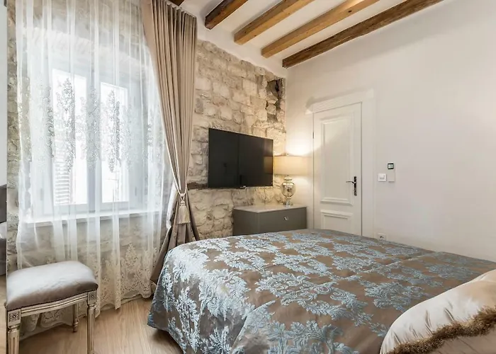 Berislavic Palace Апартаменты *