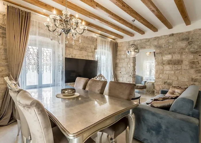 Berislavic Palace Апартаменты