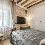 Berislavic Palace Apartment *