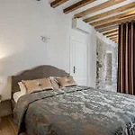 Berislavic Palace Apartment *