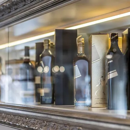 Daire Berislavic Palace *