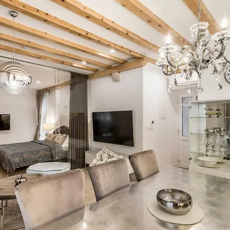 Daire Berislavic Palace *