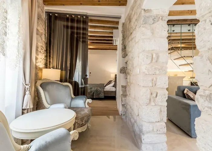 Berislavic Palace * Trogir