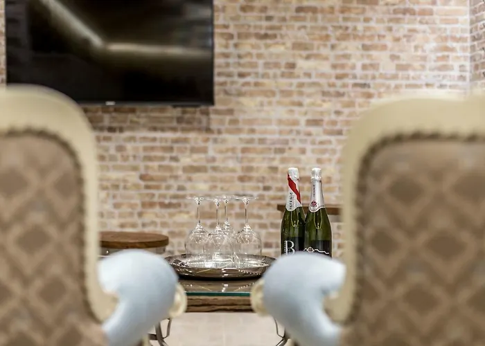 Berislavic Palace Apartmán *